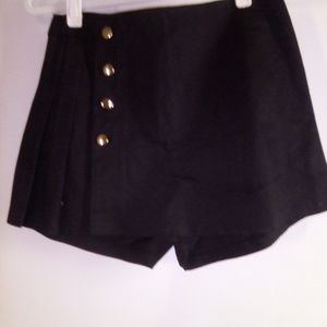 Black LF Sailor Pleated Short